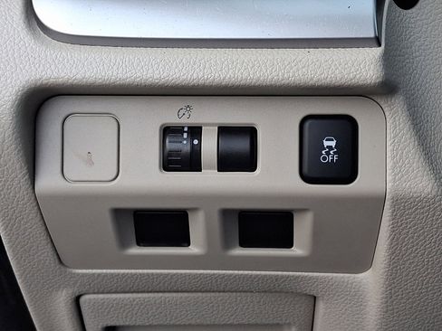 Used 2014 Subaru Crosstrek 2.0i Premium image 26