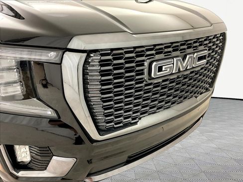 Used 2024 GMC Yukon Denali Ultimate AWD/4WD image 34