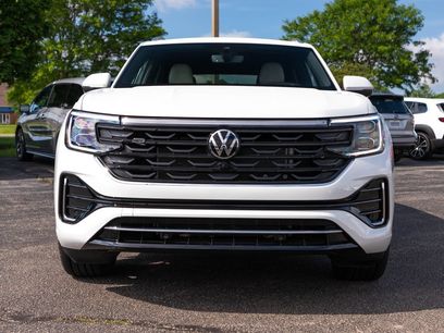 Used 2026 Volkswagen Atlas Cross Sport SEL Premium R-Line