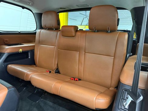 Used 2014 Toyota Sequoia Platinum AWD/4WD image 20