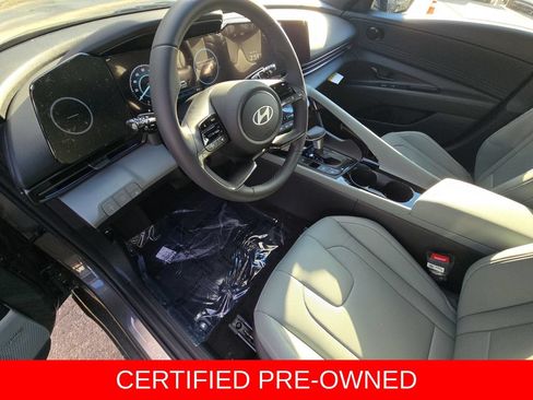 Used 2026 Hyundai Elantra Limited FWD image 16