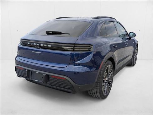 New 2024 Porsche Macan 4 Electric image 9