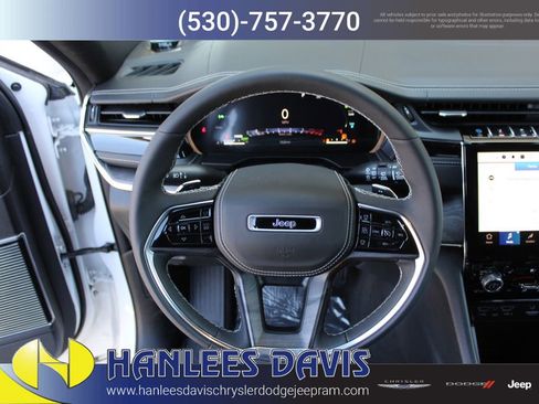 New 2023 Jeep Grand Cherokee Overland w/ MOPAR Finishing Package AWD/4WD image 18