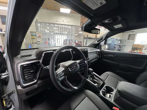 New 2025 GMC Canyon Elevation w/ Convenience Package image 10