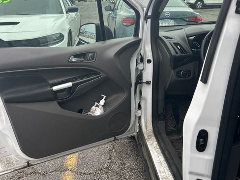 Used 2019 Ford Transit Connect XLT FWD image 16