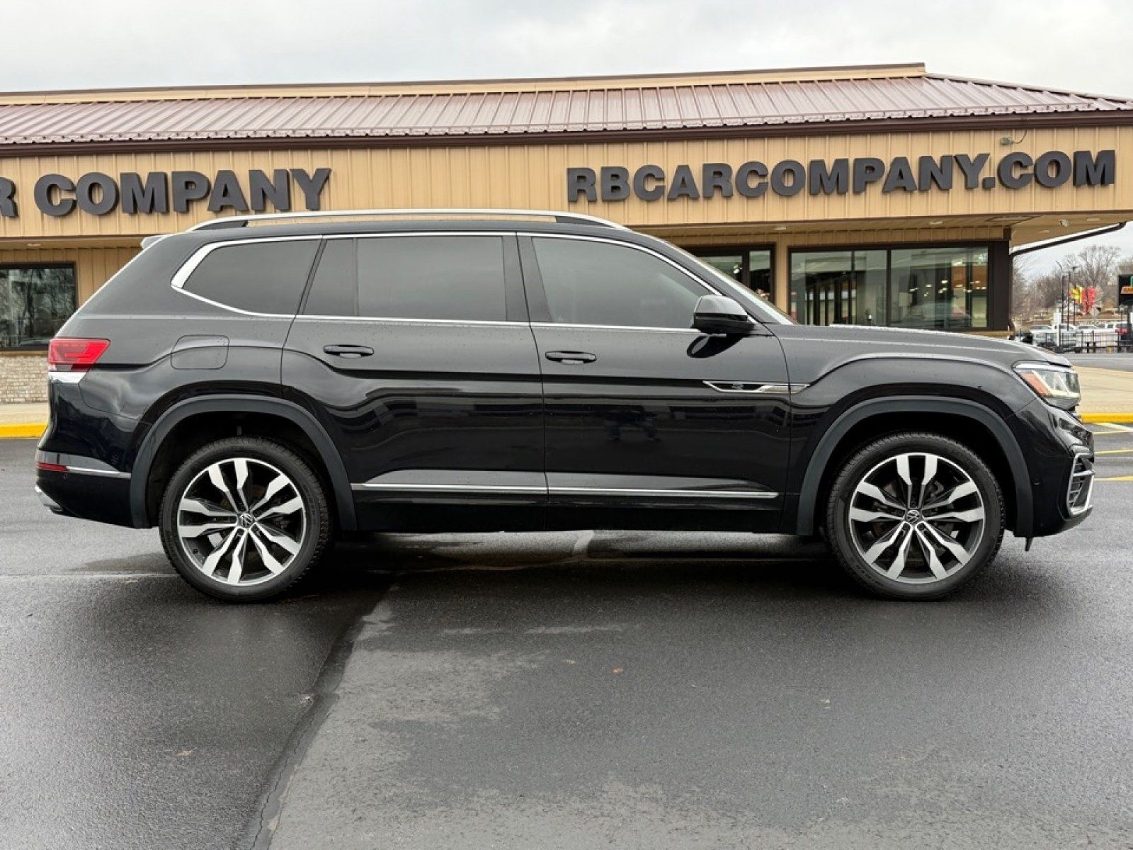 Used 2021 Volkswagen Atlas SEL Premium AWD/4WD image 9