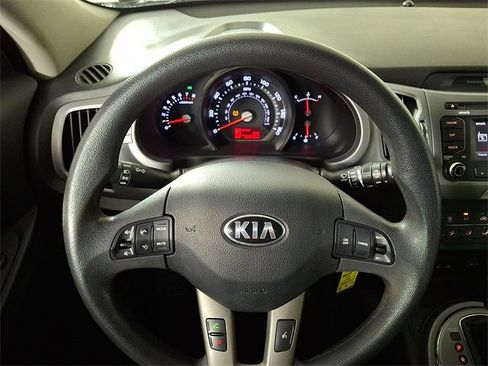 Used 2015 Kia Sportage LX image 18