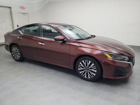 Used 2023 Nissan Altima 2.5 SV image 11