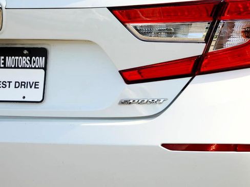 Used 2020 Honda Accord Sport image 10