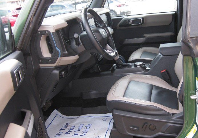 Used 2023 Ford Bronco Wildtrak AWD/4WD image 9