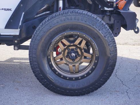 Used 2018 Jeep Wrangler Sport w/ Quick Order Package 24W image 13