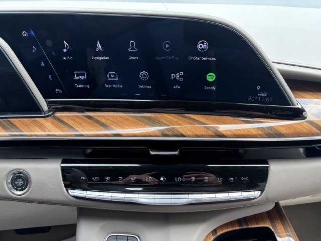 Used 2024 Cadillac Escalade Sport Platinum w/ LPO, ONYX Package AWD/4WD image 31