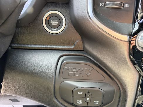 Used 2026 RAM 2500 Big Horn AWD/4WD image 23