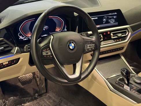 Used 2023 BMW 430i xDrive Convertible w/ Convenience Package image 20