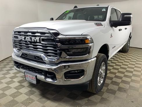 Used 2025 RAM 3500 Big Horn AWD/4WD image 10