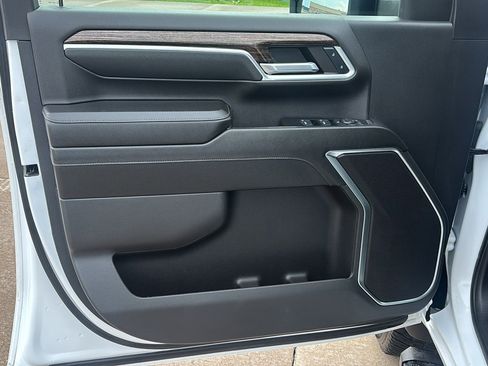 Used 2024 GMC Sierra 3500 SLE w/ SLE Convenience Package image 24