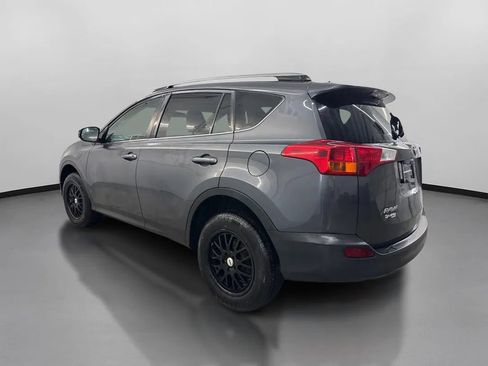 Used 2013 Toyota RAV4 LE AWD/4WD image 7