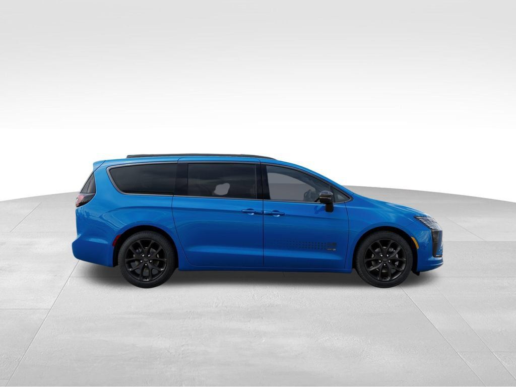 New 2027 Chrysler Pacifica Select FWD image 22