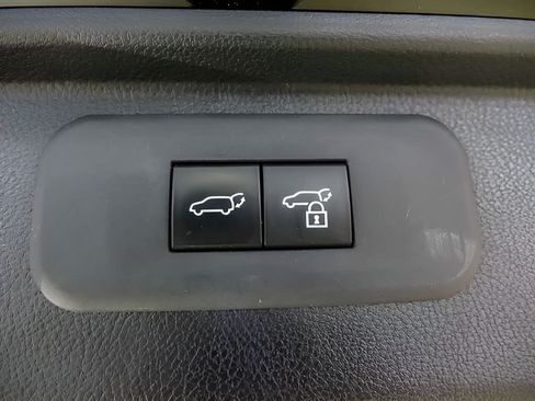 Used 2025 Toyota Grand Highlander AWD image 21