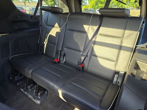 Used 2021 Cadillac Escalade ESV Sport w/ Driver Assist Tech Package AWD/4WD image 37