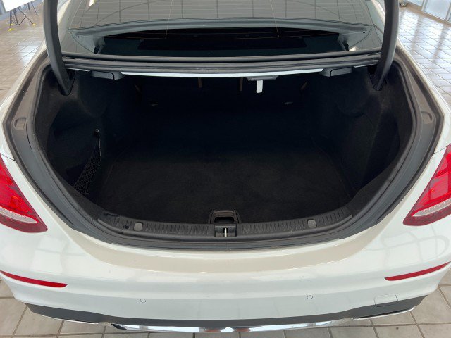 Used 2017 Mercedes-Benz E 300 4MATIC image 36