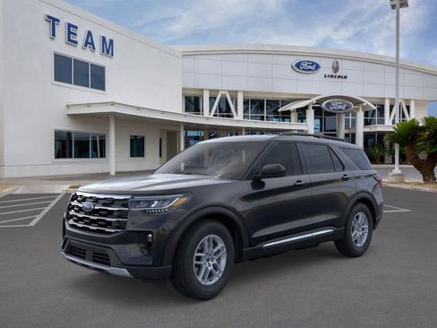 New 2025 Ford Explorer Active w/ Active Comfort Package image 1