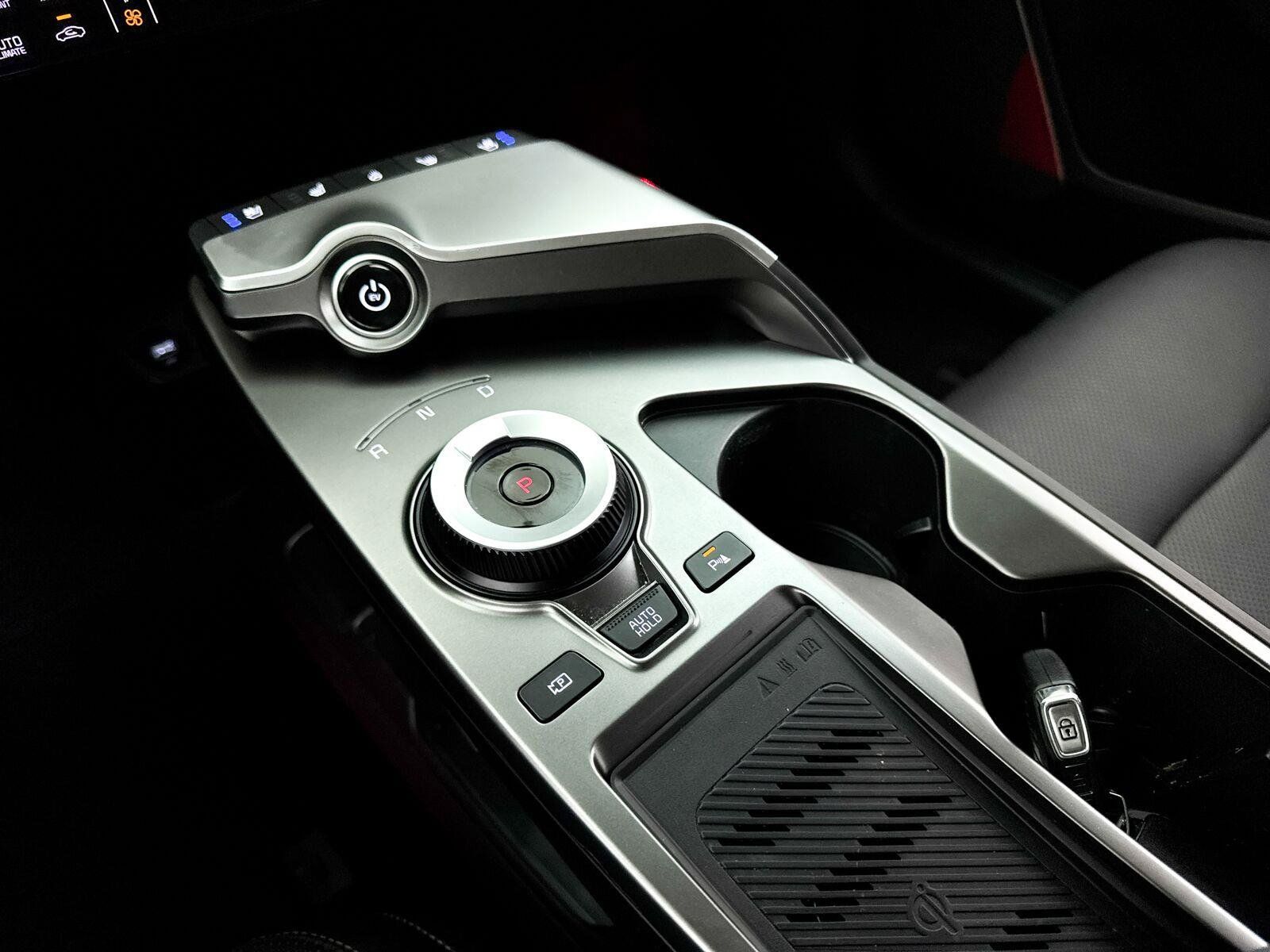 Used 2024 Kia EV6 Wind w/ Wind Technology Package AWD/4WD image 27