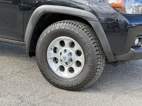 Used 2013 Toyota 4Runner Trail image 27