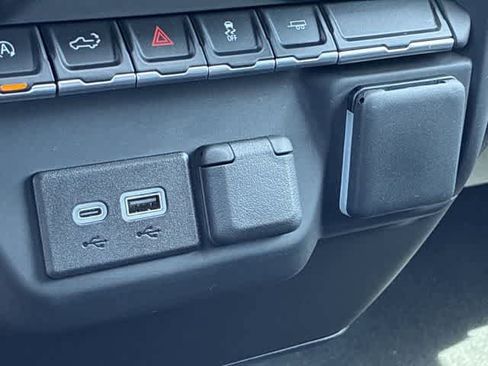 Used 2026 Chevrolet Silverado 1500 Custom w/ LPO, Dark Essentials Package image 31