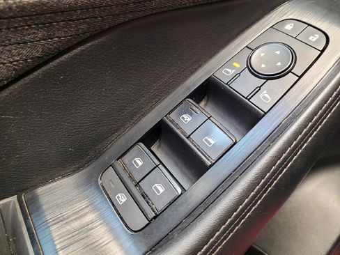 Used 2021 Nissan Rogue S image 27