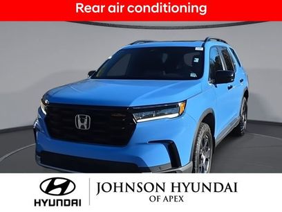 Used 2025 Honda Pilot TrailSport