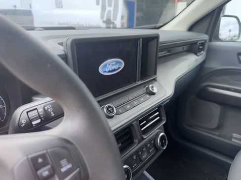 Used 2024 Ford Maverick XL image 9