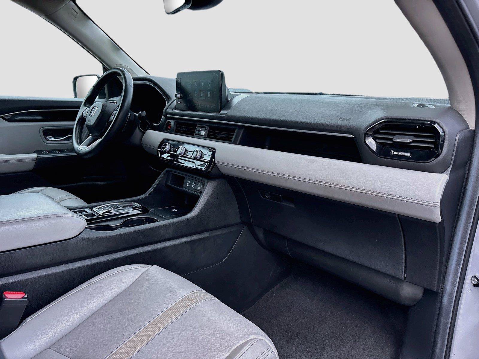 Certified 2025 Honda Pilot EX-L image 33