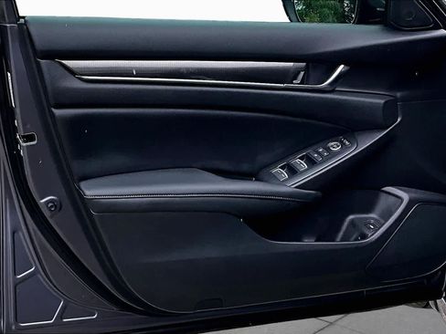 Used 2020 Honda Accord Sport image 26