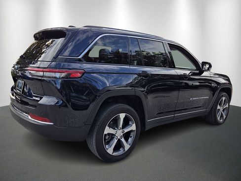 Used 2023 Jeep Grand Cherokee 4WD 4xe w/ Luxury Tech Group II image 7