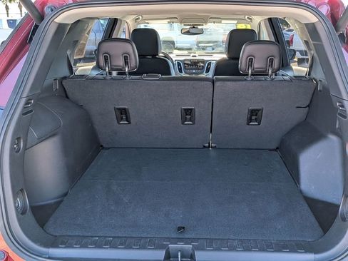 Used 2018 Chevrolet Equinox Premier image 30