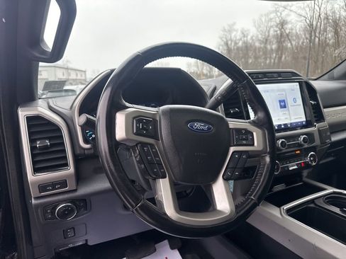 Used 2022 Ford F250 Lariat image 17