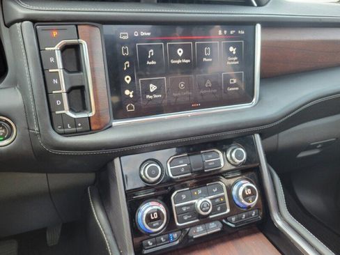 Used 2023 GMC Yukon XL Denali Ultimate AWD/4WD image 23