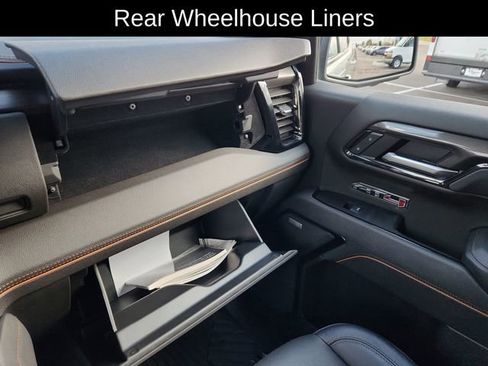 Used 2025 GMC Sierra 1500 AT4 w/ AT4 Premium Package image 49