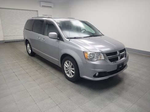 Used 2019 Dodge Grand Caravan SXT FWD image 11