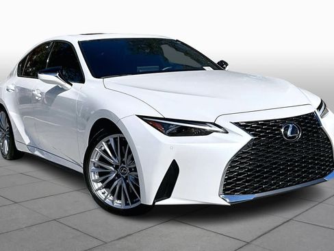 Used 2025 Lexus IS 300 w/ Premium Package RWD image 3