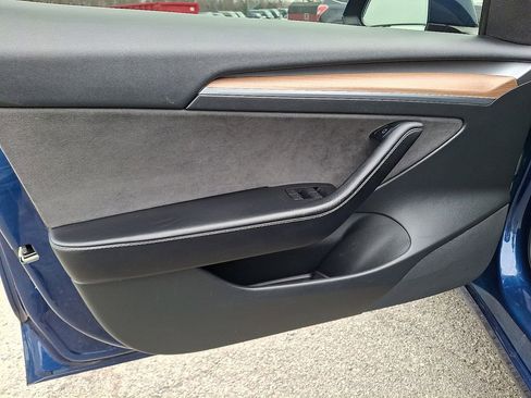 Used 2022 Tesla Model 3 image 14