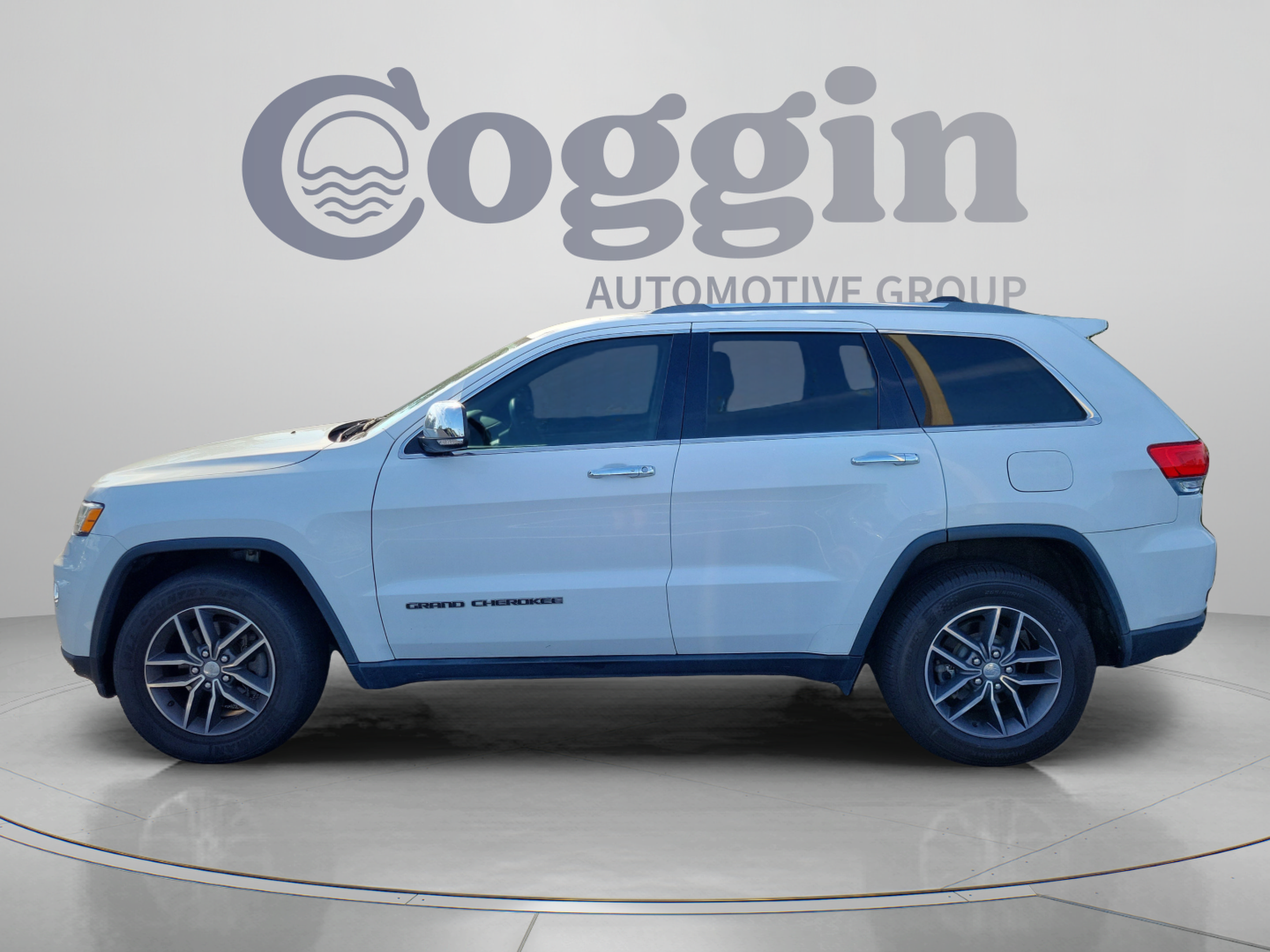 Used 2018 Jeep Grand Cherokee Limited w/ Trailer Tow Group IV AWD/4WD image 2