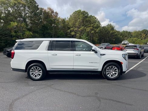 Used 2024 GMC Yukon XL Denali image 21