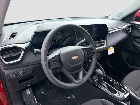 New 2026 Chevrolet TrailBlazer LT FWD image 10