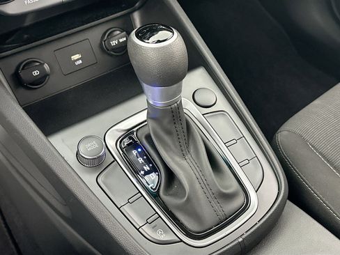 Used 2023 Hyundai Kona SEL image 16