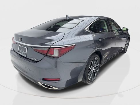 Used 2023 Lexus ES 350 w/ Premium Package FWD image 9