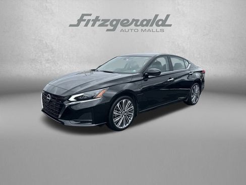 Certified 2025 Nissan Altima 2.5 SL image 3