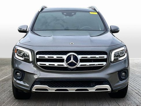 Used 2022 Mercedes-Benz GLB 250 w/ Premium Package Lite image 2