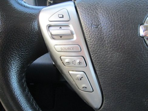 Used 2017 Nissan Versa Note SV FWD image 17